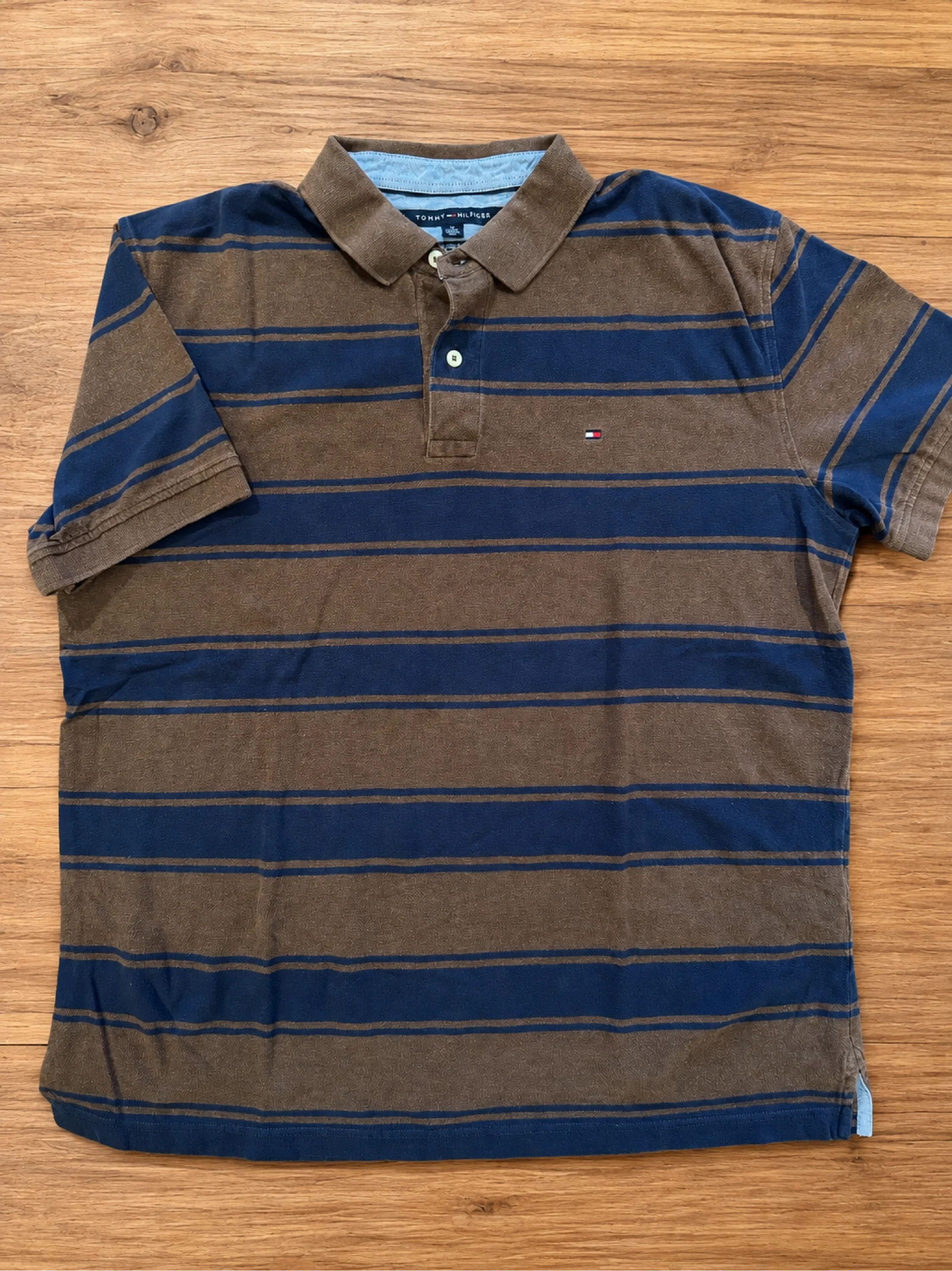 Polo Tommy Hilfiger tamanho M bom estado 